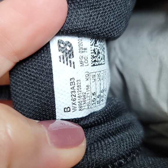 Women's sneakers - Picture 5 of 5